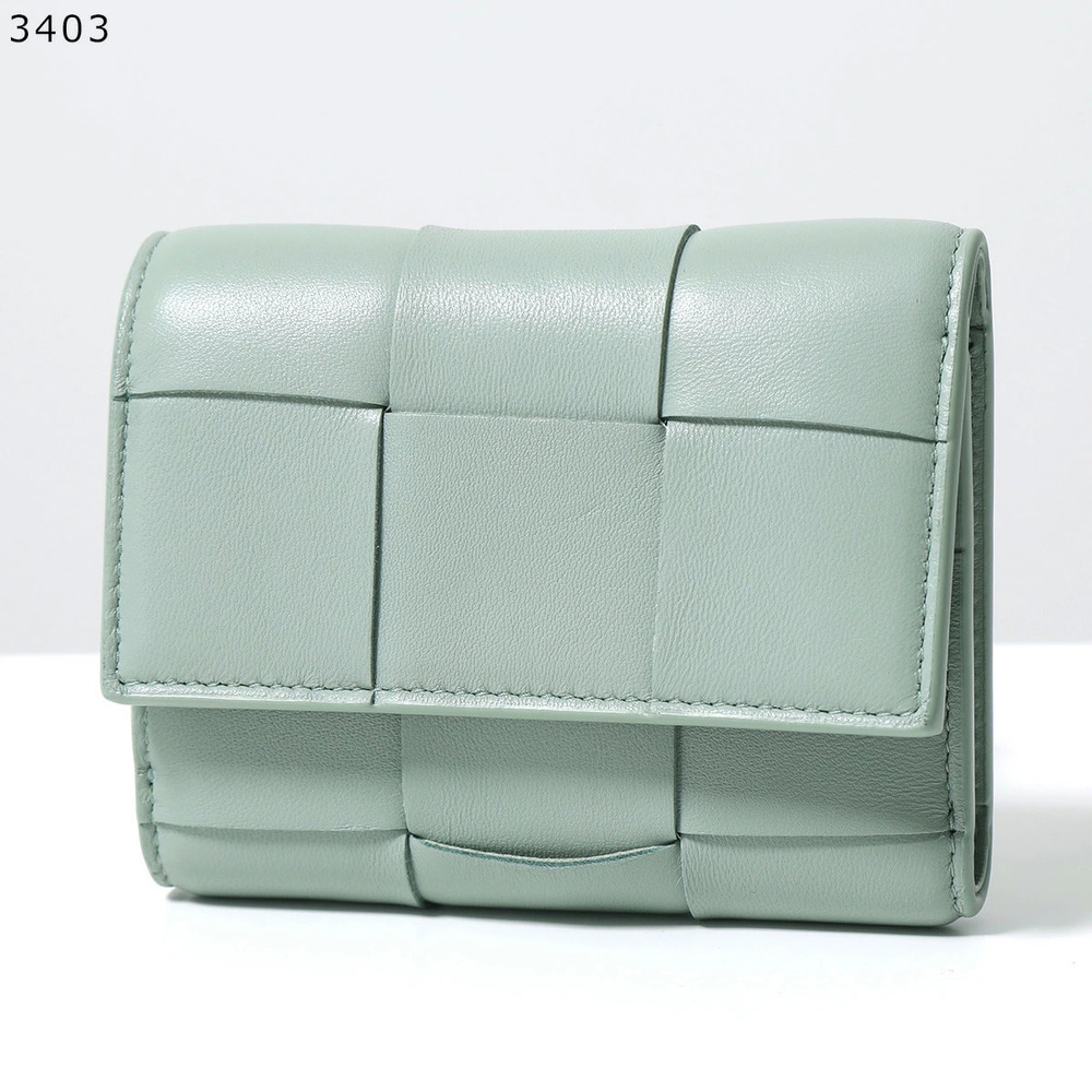 BOTTEGA VENETA Tri fold Wallet Leather Maxi Intrecciato